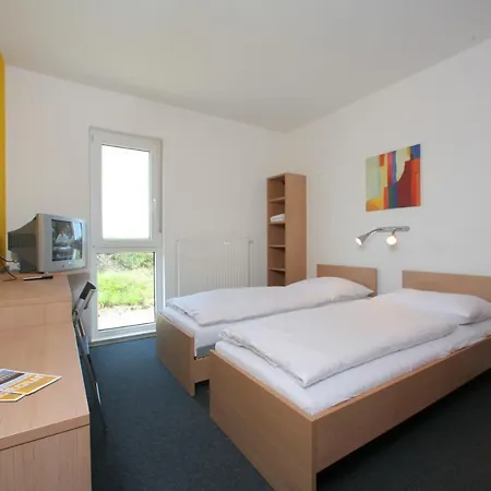 Tour-motel 3*